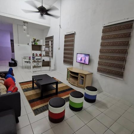 As'Cattleya Homestay Sepang Dış mekan fotoğraf