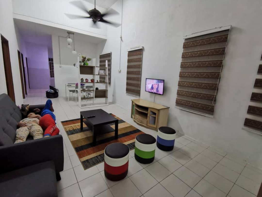 As'Cattleya Homestay Sepang Dış mekan fotoğraf